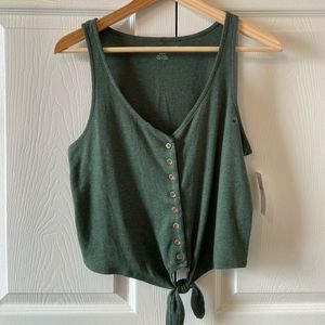 Green button tie front tanktop